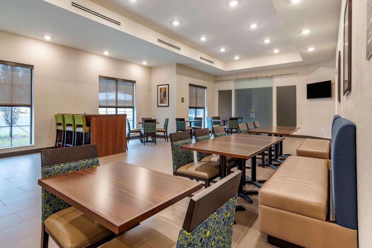 Comfort Suites Newnan Exterior foto